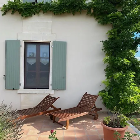 Le Petit Noyer Casa de Férias