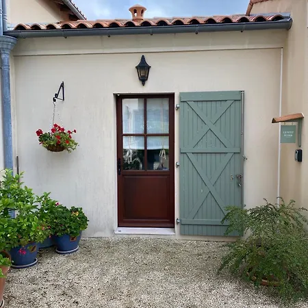 Le Petit Noyer * Foussignac